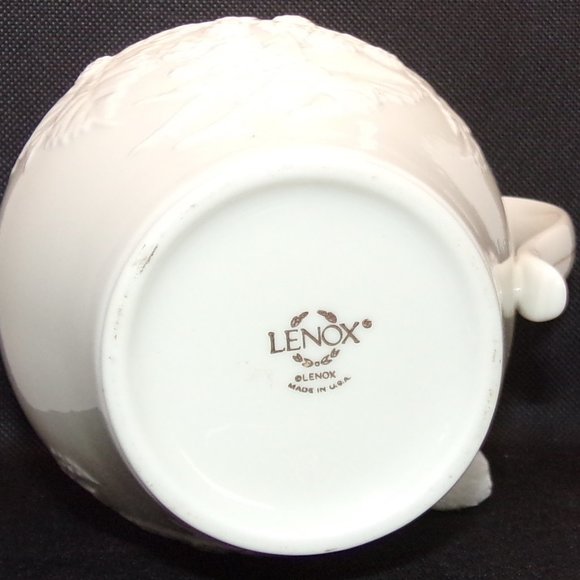 Lenox Pitcher Blackberry Pattern Ivory with Gold Trim - Picture 8 of 8
